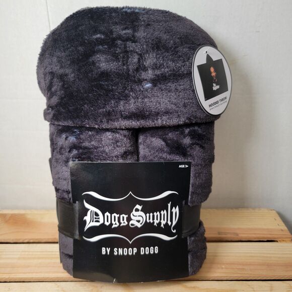 Dogg Supply Hooded Throw by Snoop Dogg 50" X 70" - NEW - Picture 2 of 4